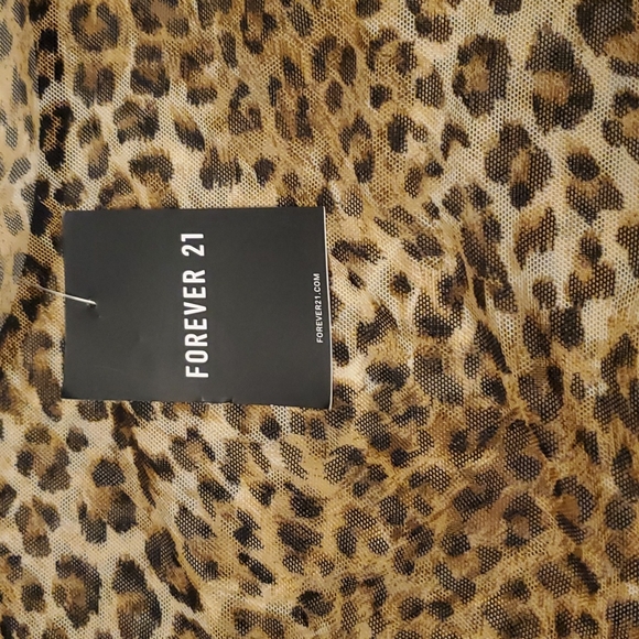 Top and Skirt - Picture 8 of 8